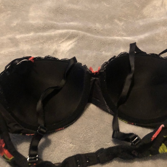 Victoria Secret balconet bra - Picture 4 of 5